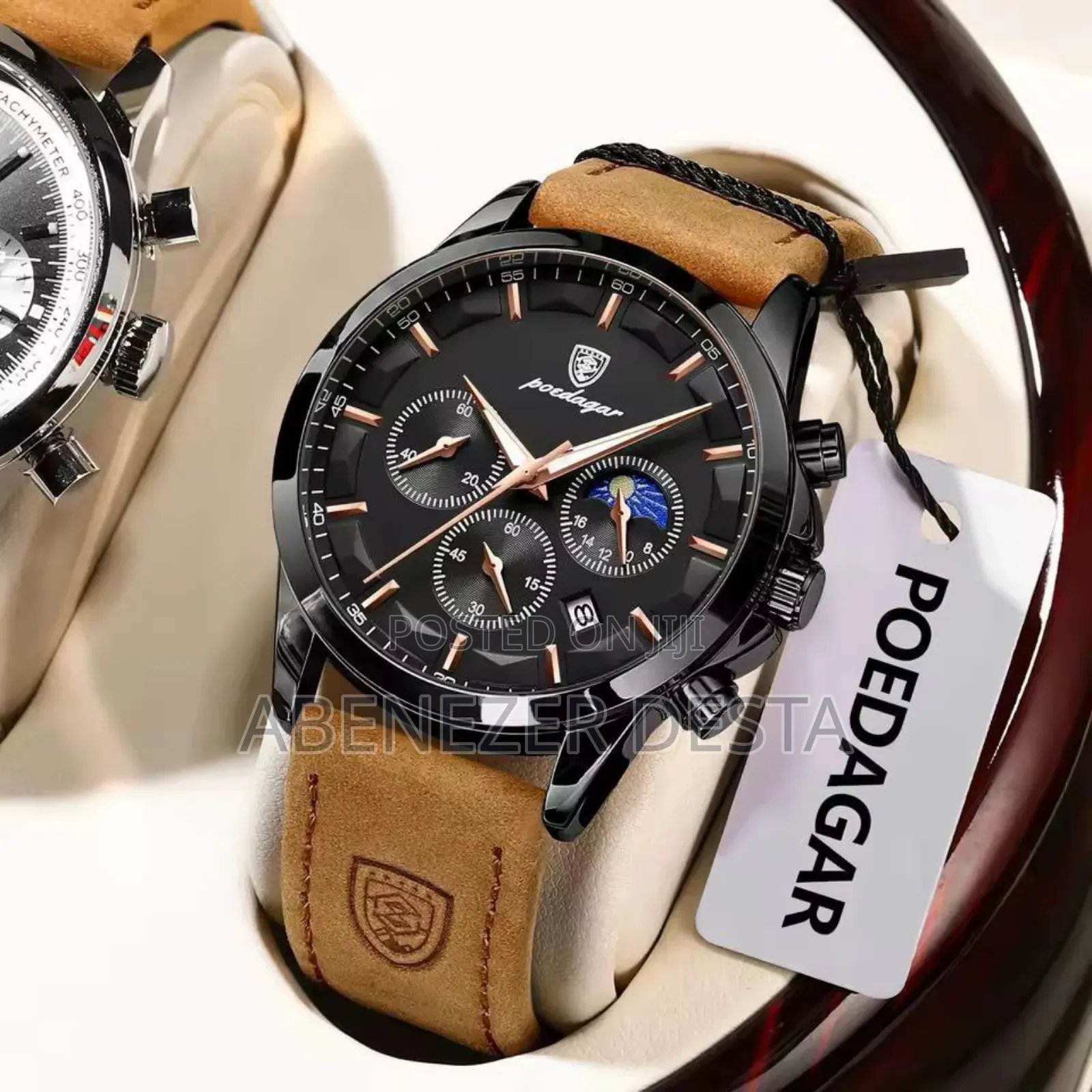 Poedagar Men's Quartz Chronograph Watch With a Black