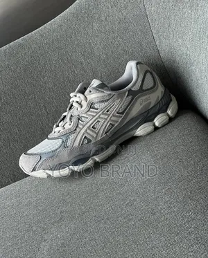 Asics Gel Nyc Cream Gray Fashion Sneaker