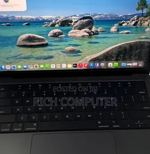 New Laptop Apple MacBook Pro 2024 M4 14-Inch 16GB Intel Core I7 SSD 1T