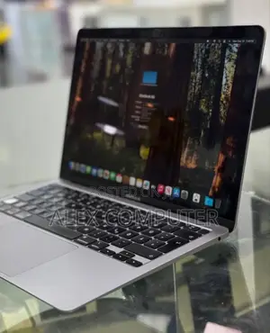 New Laptop Apple MacBook Air 2020 8GB Intel Core I3 SSD 256GB