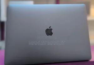 New Laptop Apple MacBook Pro 2017 16GB Intel Core I7 SSD 512GB