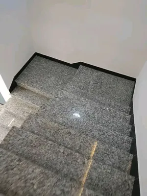 Furnished 5bdrm House in Bole for sale