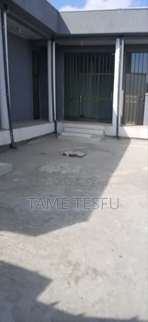 2bdrm House in ሀያት, Bole for sale