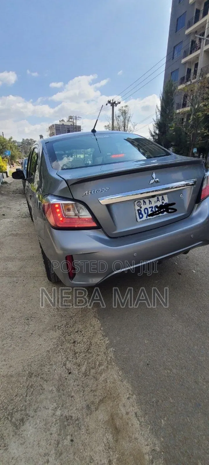 Mitsubishi Attrage 2021 Silver