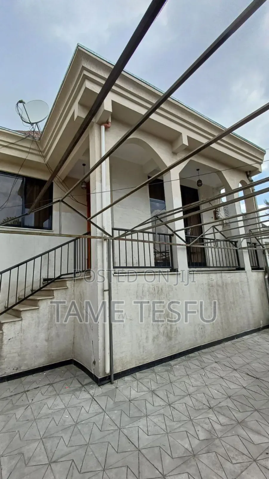 Furnished 4bdrm Villa in ጃክሮስ, Bole for sale