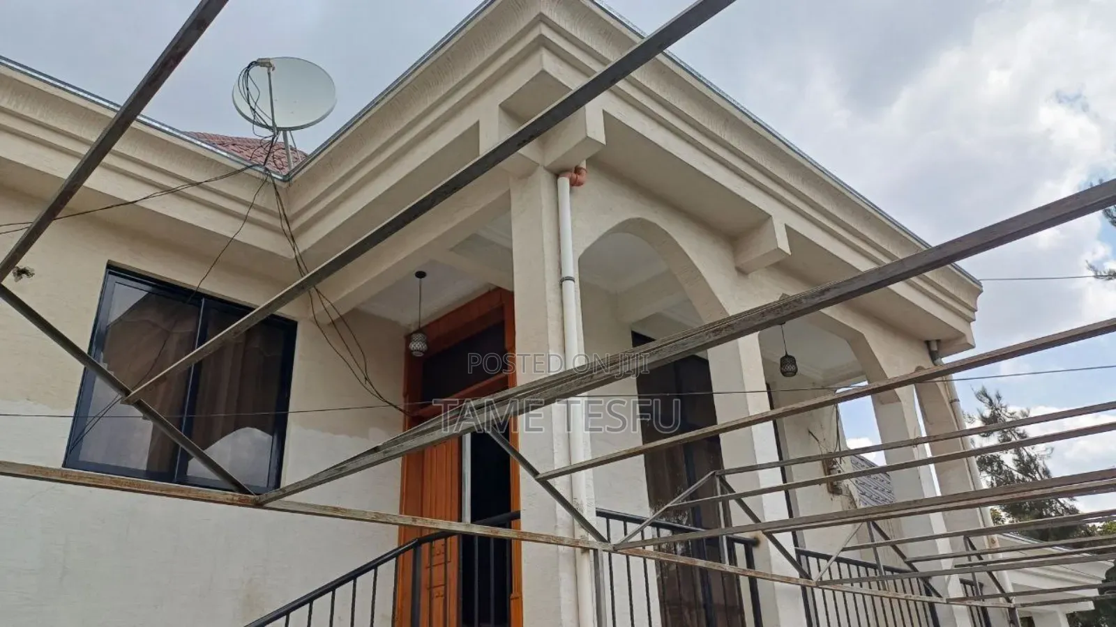 Furnished 4bdrm Villa in ጃክሮስ, Bole for sale