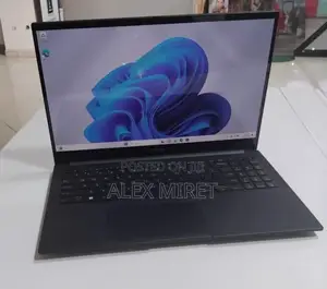 New Laptop Asus VivoBook 15 X505BA 16GB Intel Core I9 SSD 1T