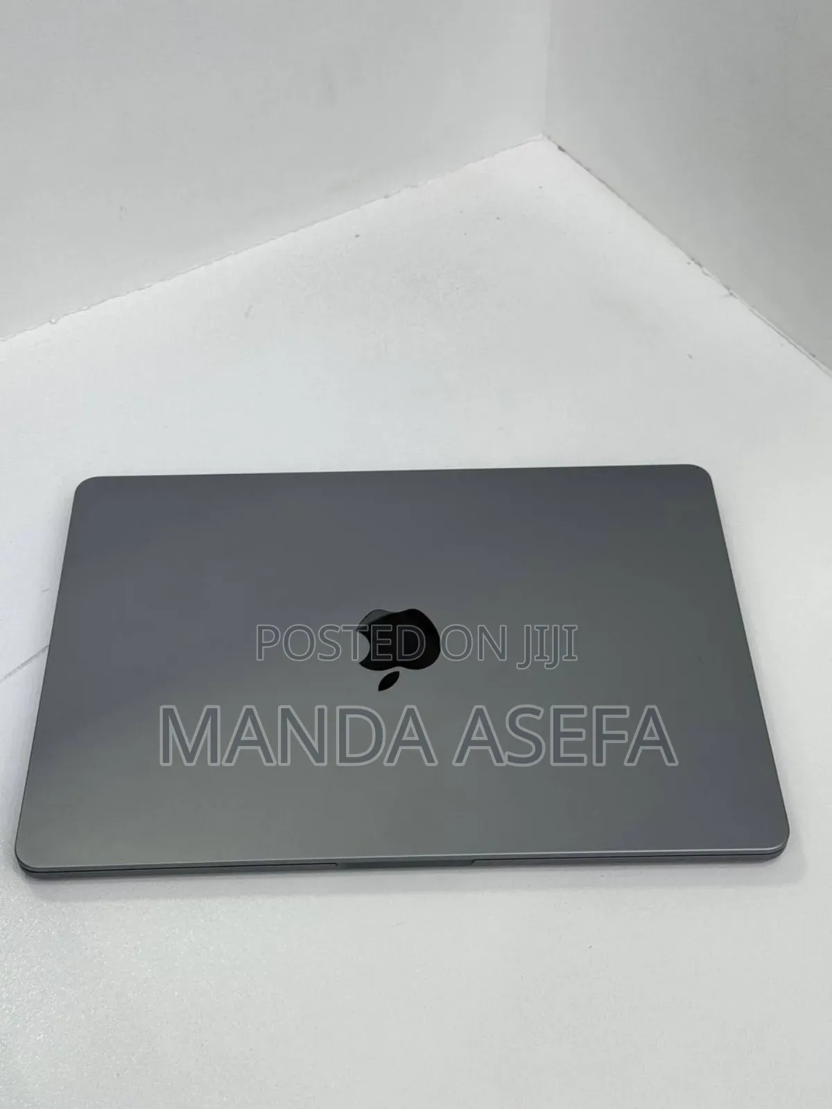 New Laptop Apple MacBook Air 2022 M2 8GB Apple M2 SSD 256GB
