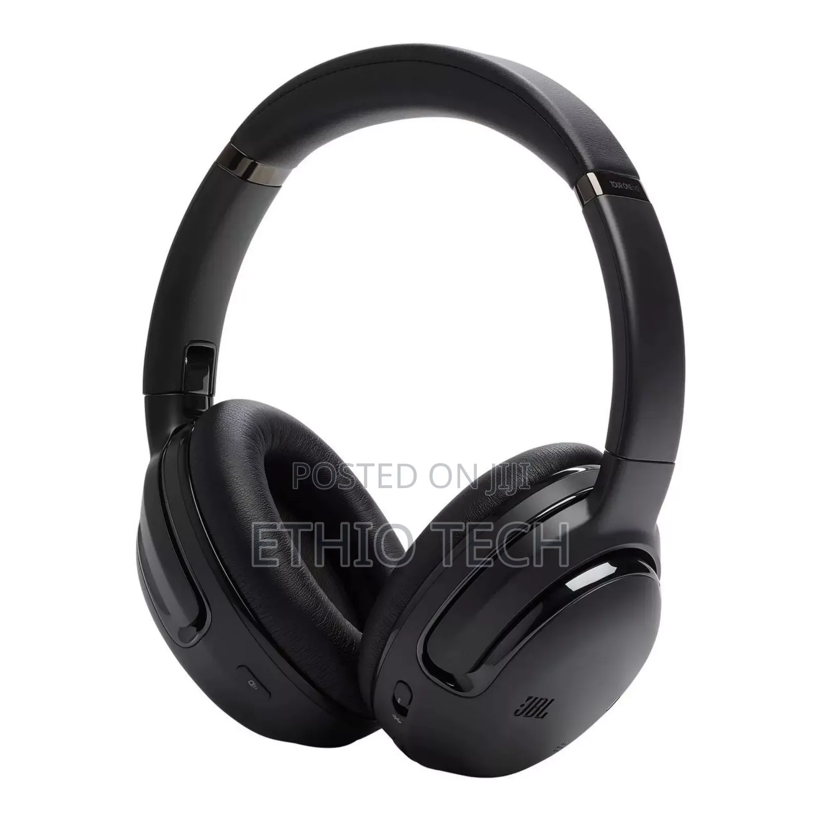 JBL Tour One M2 25 Hours of Play Back