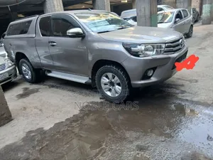 Toyota Hilux 2019 Brown
