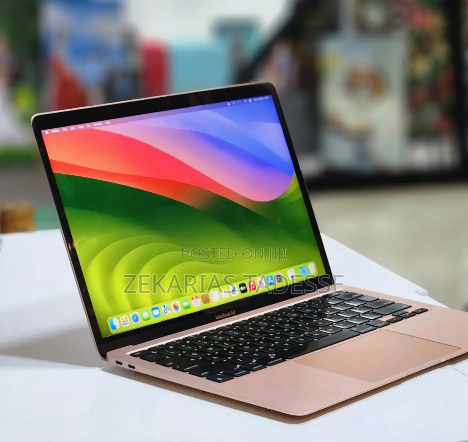 New Laptop Apple MacBook Air 2020 M1 8GB Apple M1 SSD 256GB