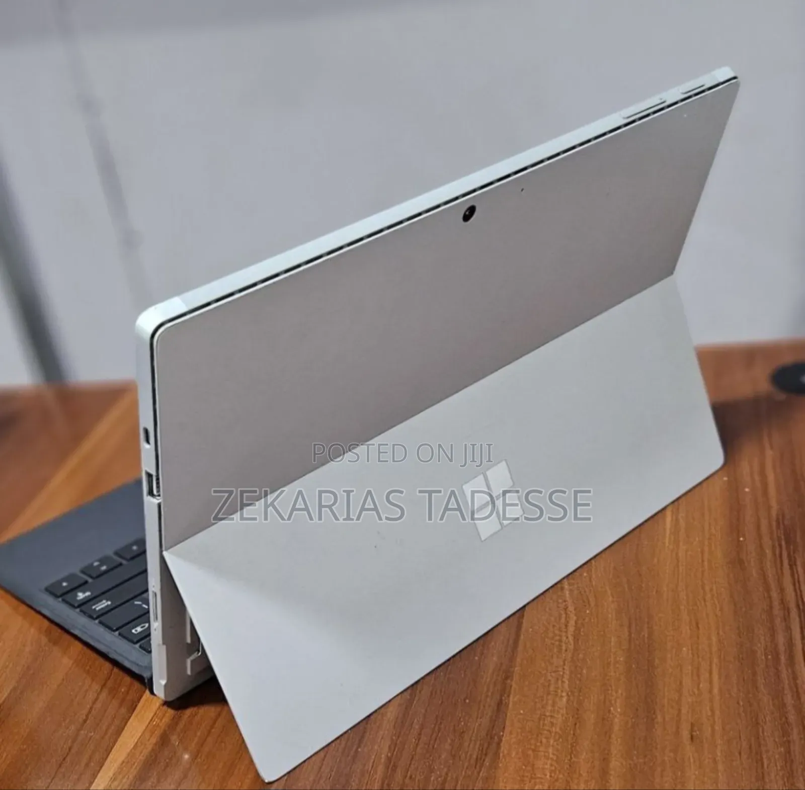New Laptop Microsoft Surface Pro 7 8GB Intel Core I5 SSD 128GB