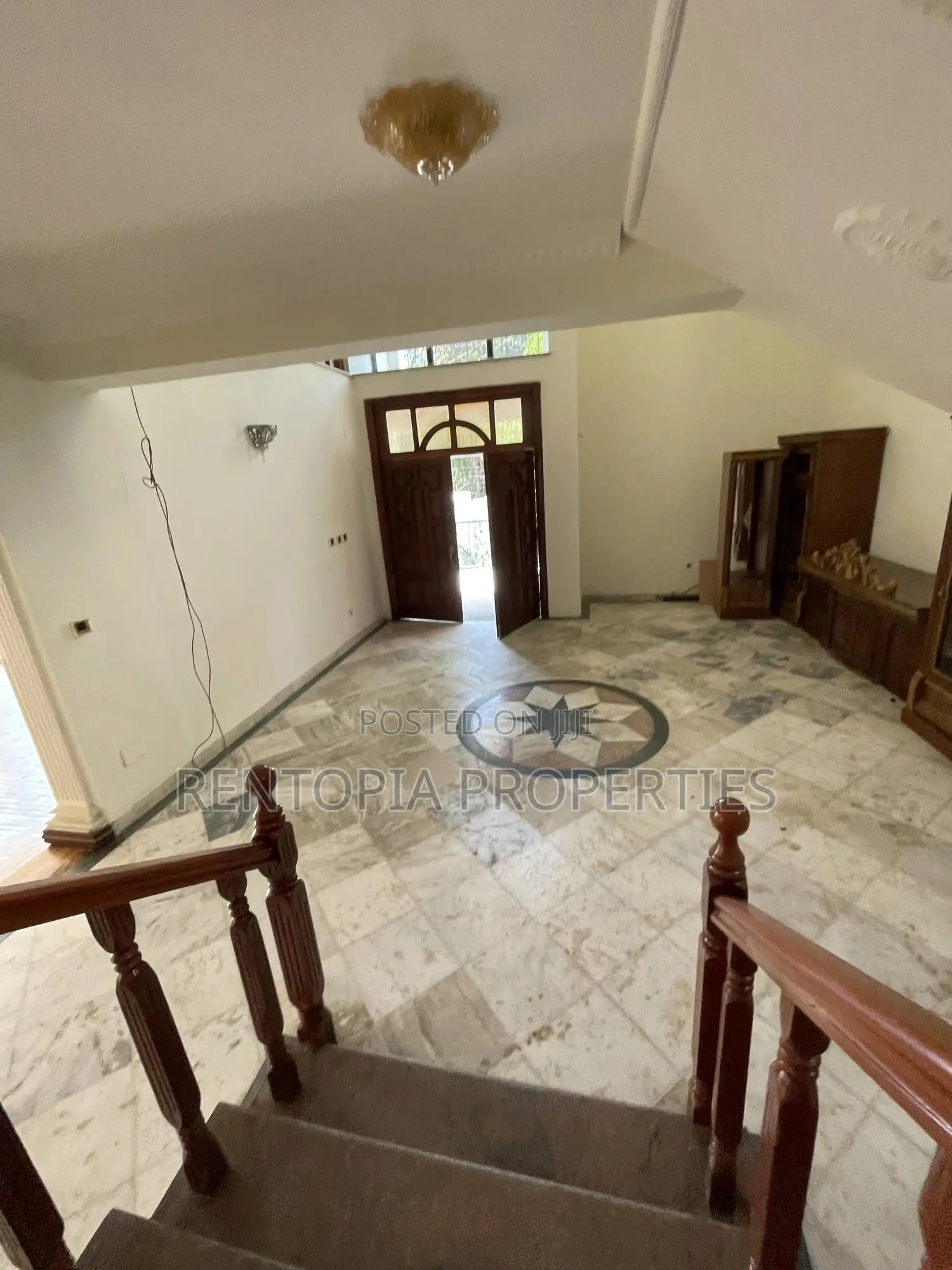 Exclusive G+2 Commercial Building – Bole (Ideal for Ngo/Hq)
