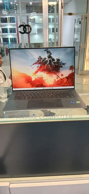 New Laptop Dell XPS 15 32GB Intel Core I9 SSD 2T