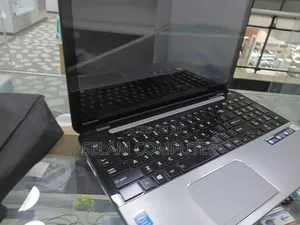 New Laptop Toshiba Satellite C850 8GB Intel Core I7 HDD 1T