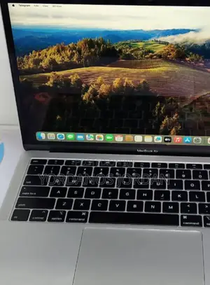 New Laptop Apple MacBook Air 2019 8GB Intel Core i5 SSD 128GB