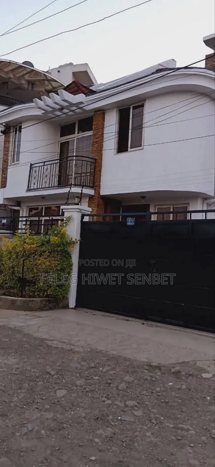 Furnished 5bdrm House in አአ, Bole for sale