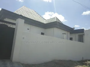 6bdrm Villa in Villa, Yeka for rent