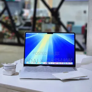 New Laptop Apple MacBook Air 2024 M3 13-Inch 16GB Apple M4 SSD 256GB