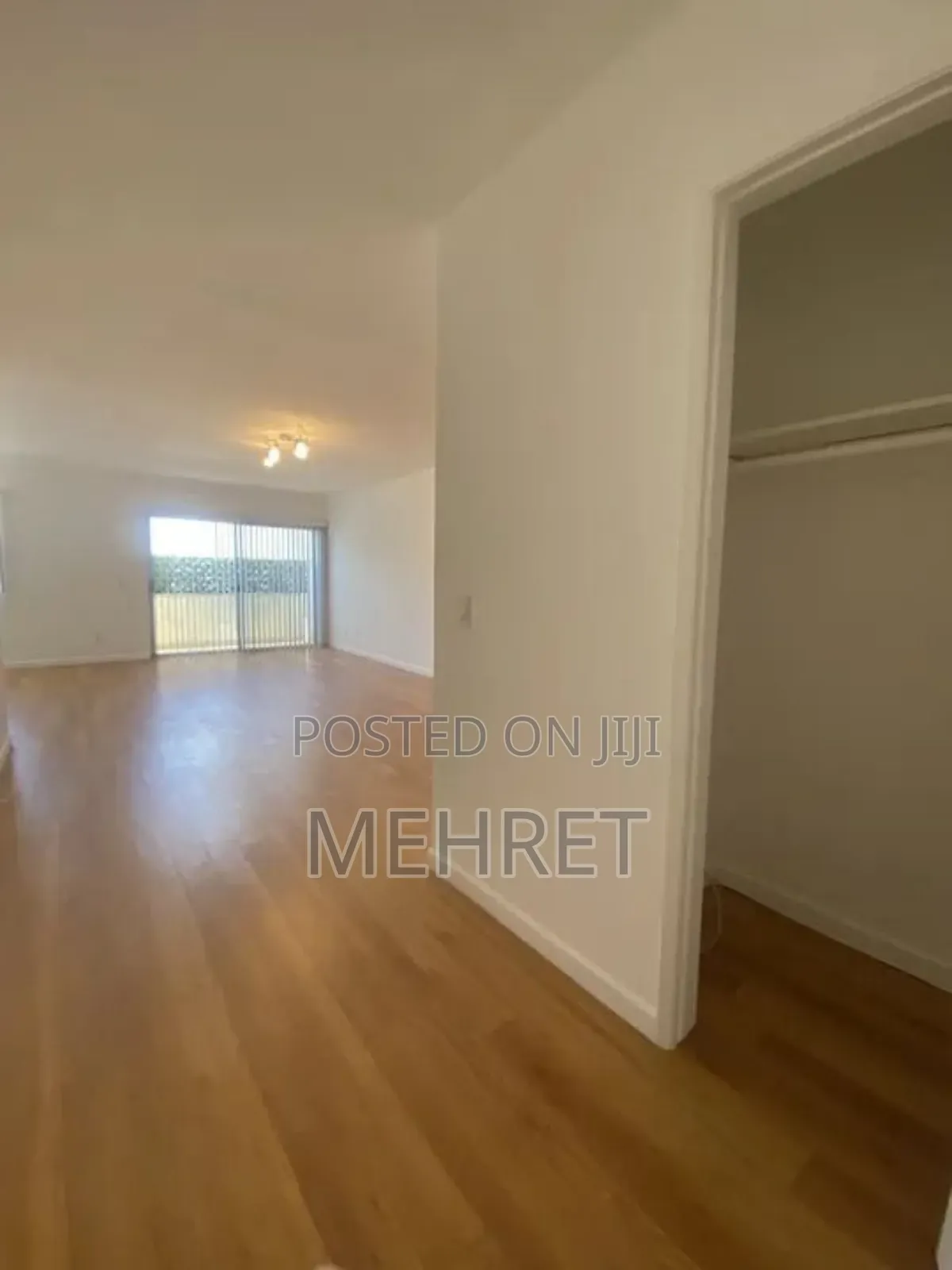 Furnished 2bdrm Apartment in ጃንቦ, Lideta for sale