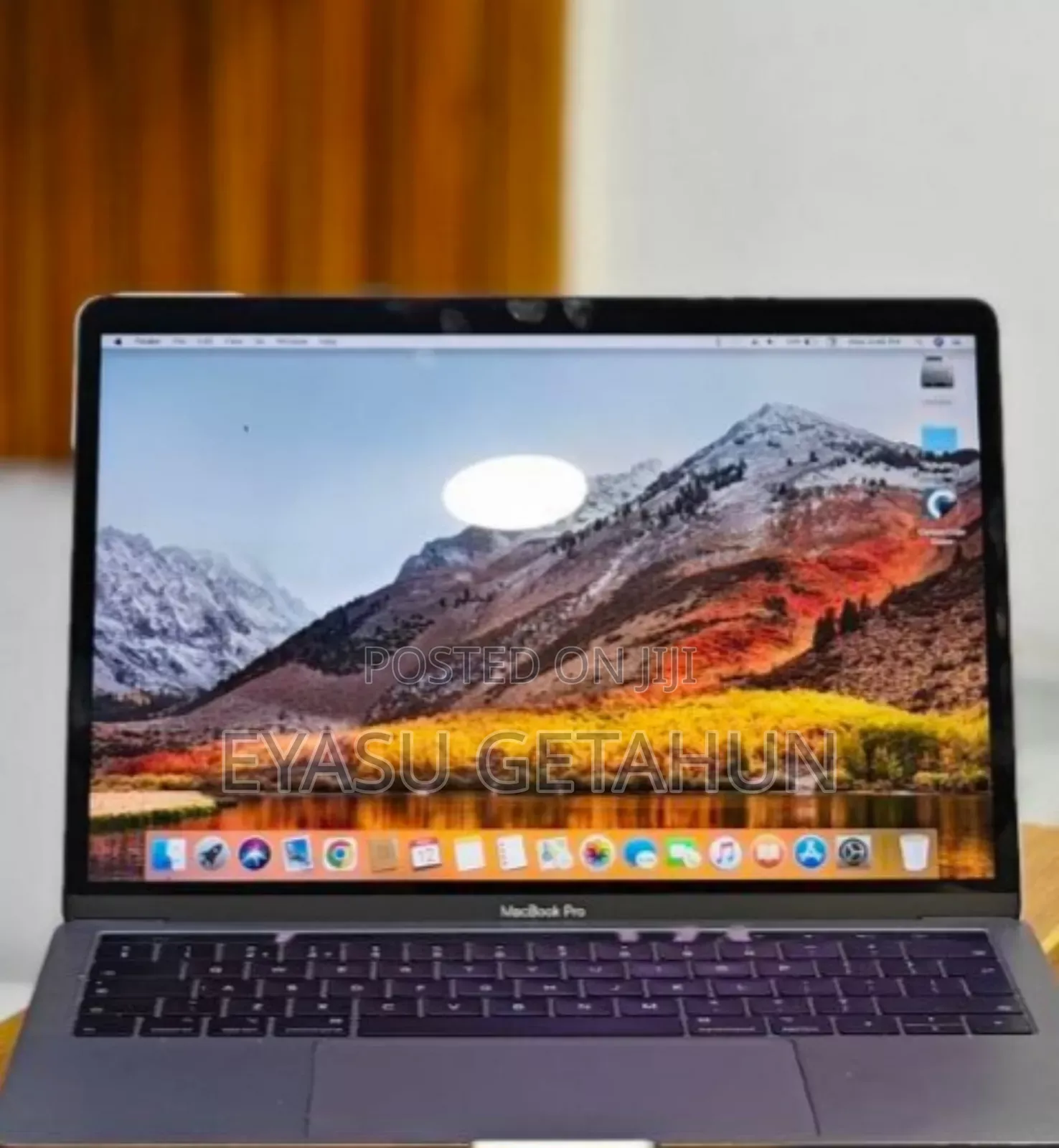 New Laptop Apple MacBook Pro 2019 16GB Intel Core I5 SSD 256GB