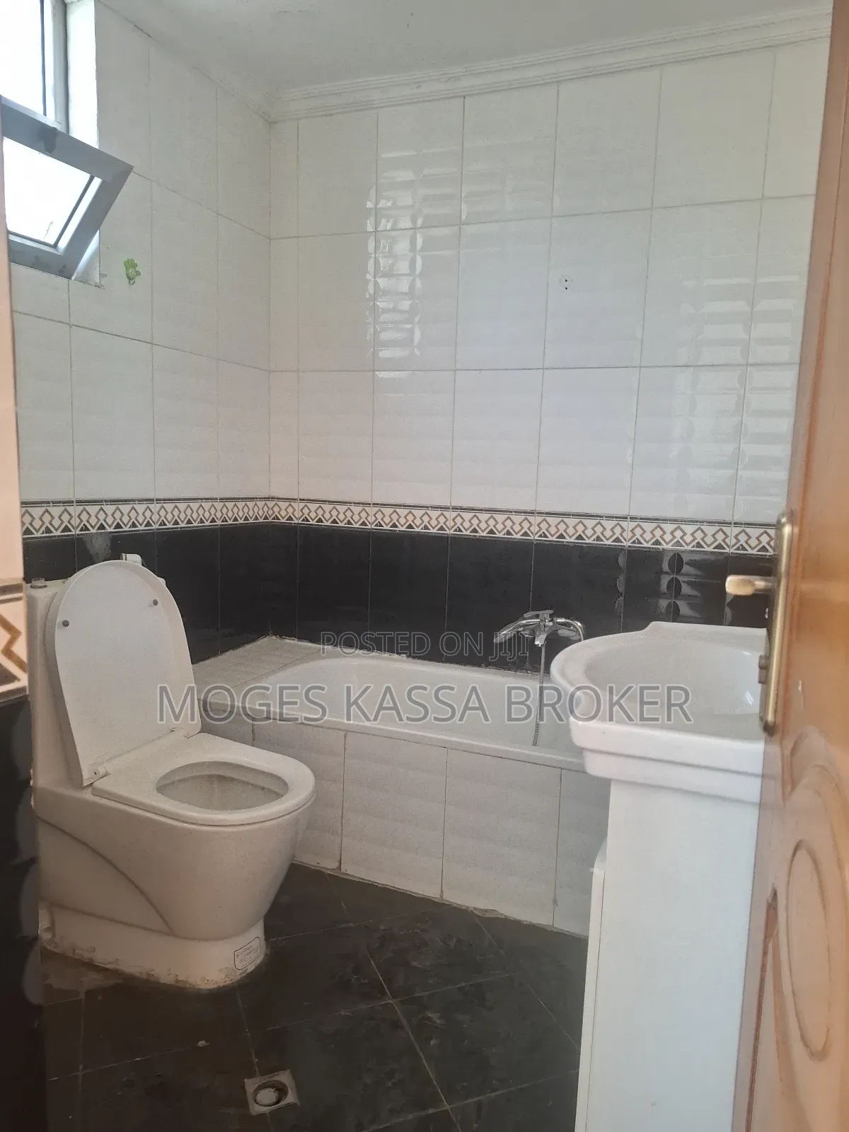 4bdrm Apartment in ሲኤም ሲ ሳፋሪ የሚሸጥ አፓርታማ, Yeka for sale