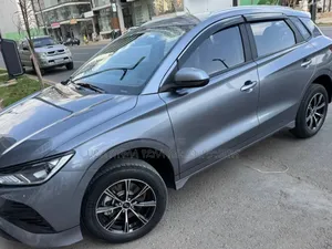BYD E2 43 kWh 94 hp FWD 2024 Gray