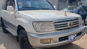 Toyota Land Cruiser 2006 Off white