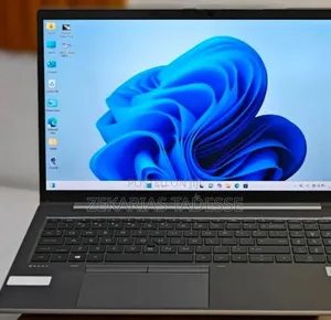 New Laptop HP ZBook Firefly 15 G7 16GB Intel Core I7 SSD 512GB