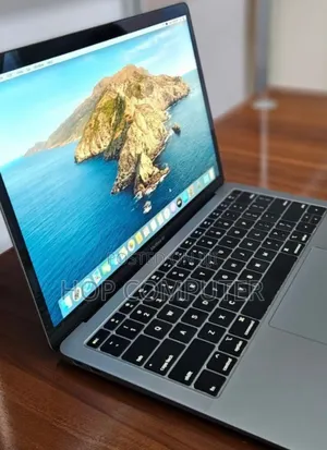 New Laptop Apple MacBook Pro 2019 8GB Intel Core I5 SSD 128GB