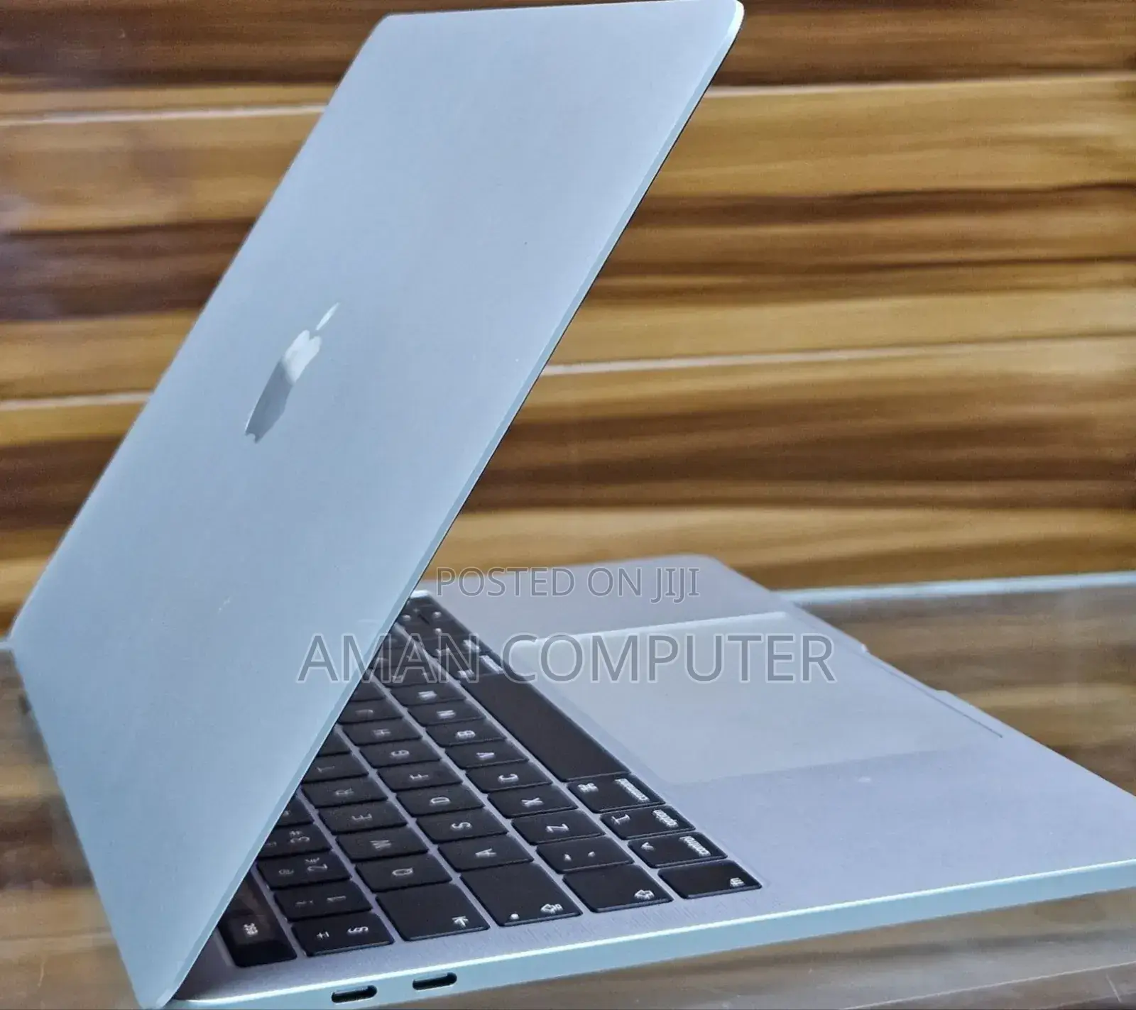 New Laptop Apple MacBook Air 2019 8GB Intel Core I5 SSD 128GB