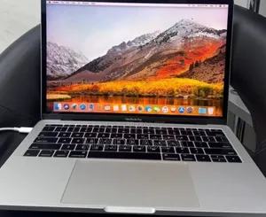 New Laptop Apple MacBook Pro 2017 8GB Intel Core I5 SSD 128GB