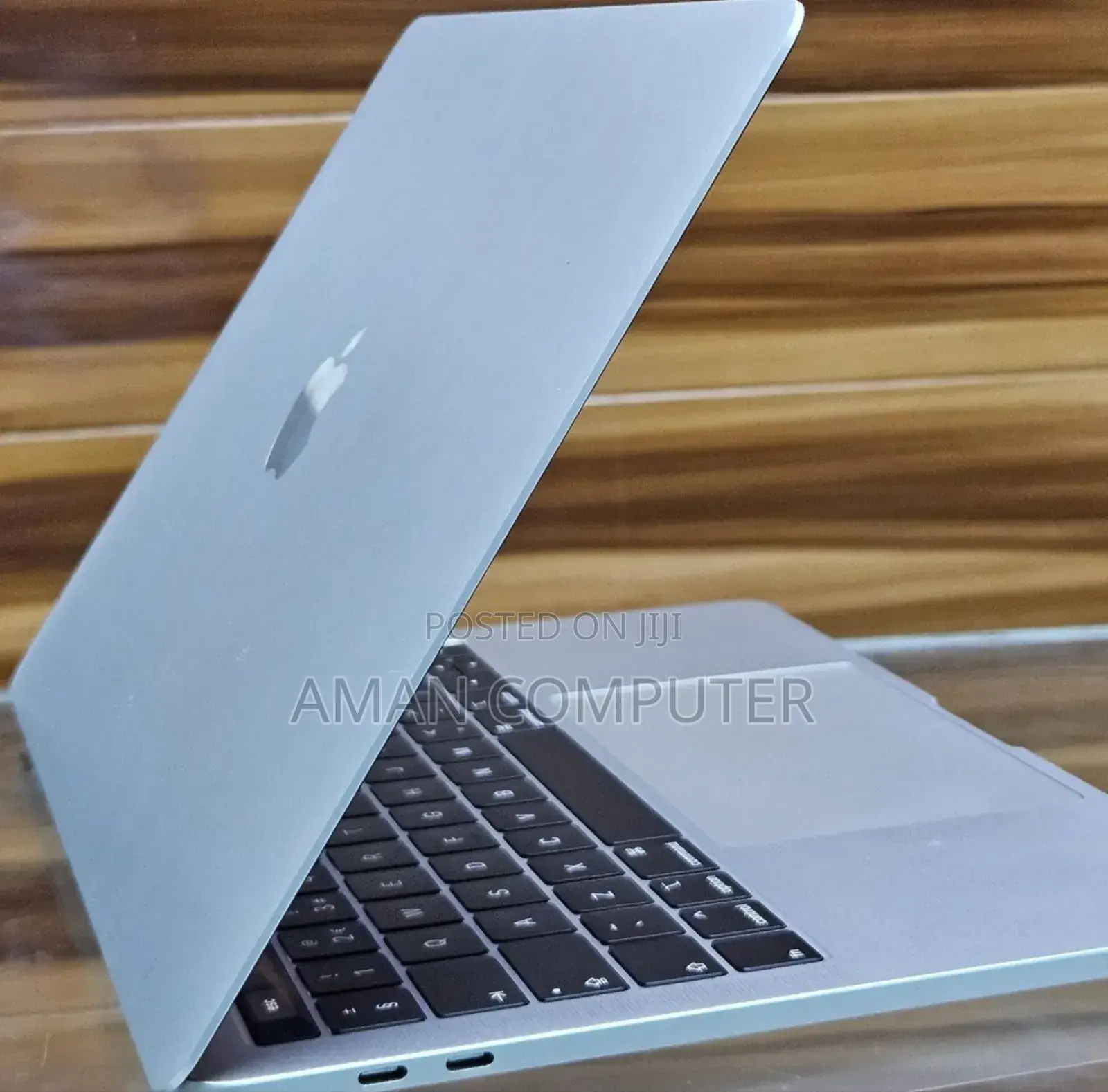 New Laptop Apple MacBook Air 2019 8GB Intel Core I5 SSD 128GB