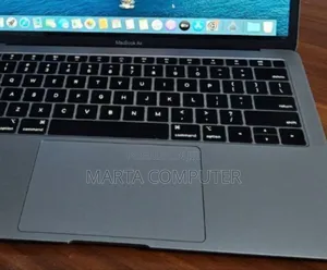 New Laptop Apple MacBook Air 2019 8GB Intel Core I5 SSD 128GB