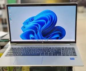 New Laptop HP ProBook 440 G10 8GB Intel Core i7 SSD 512GB