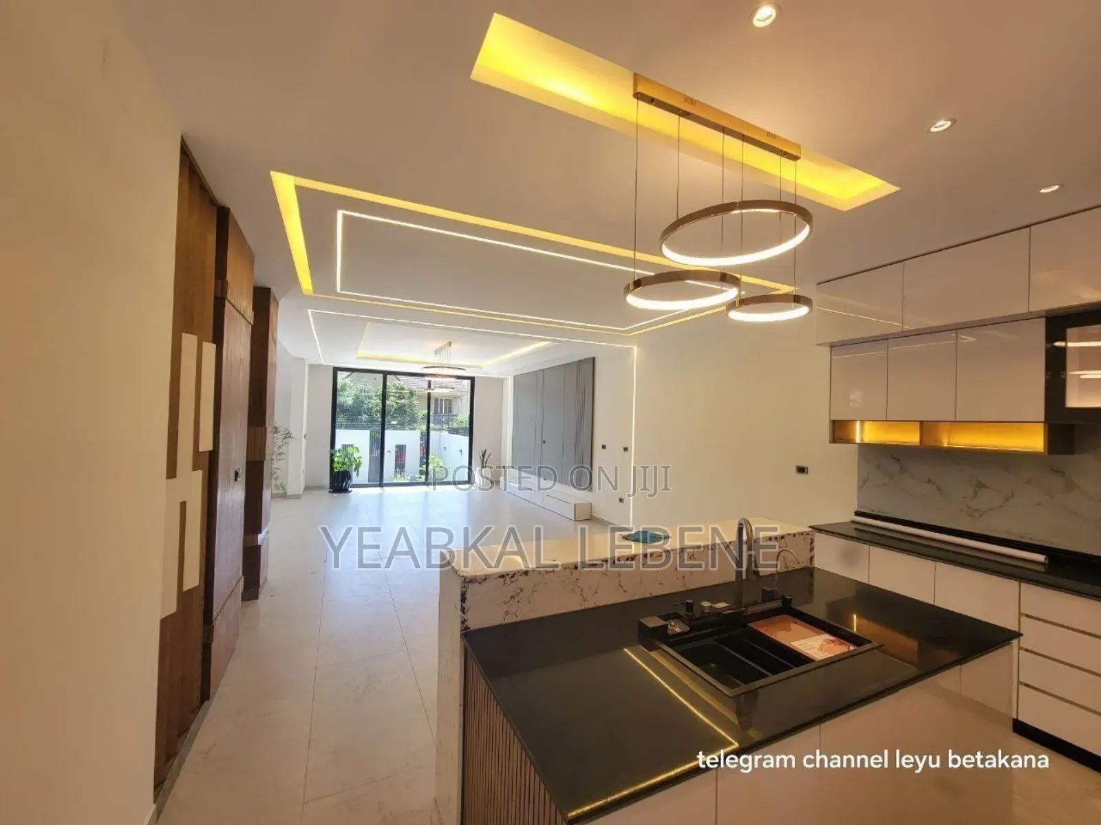 8bdrm House in Bole for sale