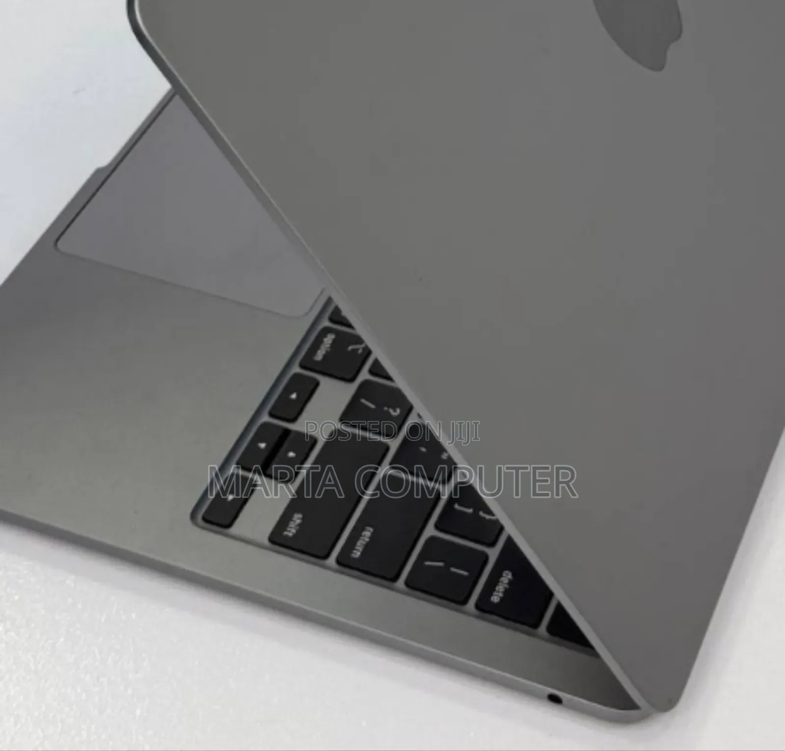 New Laptop Apple MacBook Air 2022 M2 8GB Apple M2 SSD 256GB
