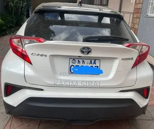 Toyota C-HR 2024 White