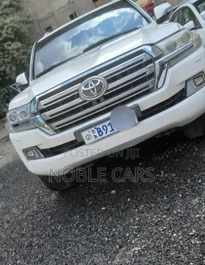 Toyota Land Cruiser 2008 White