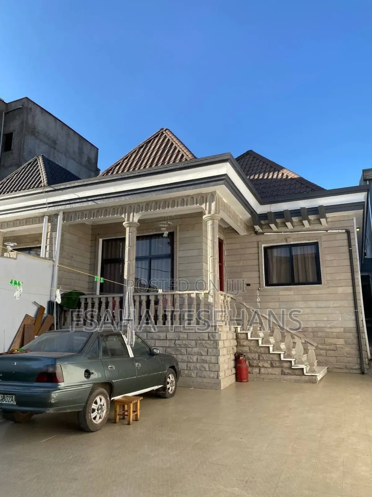 4bdrm Villa in Villa, Bole for rent