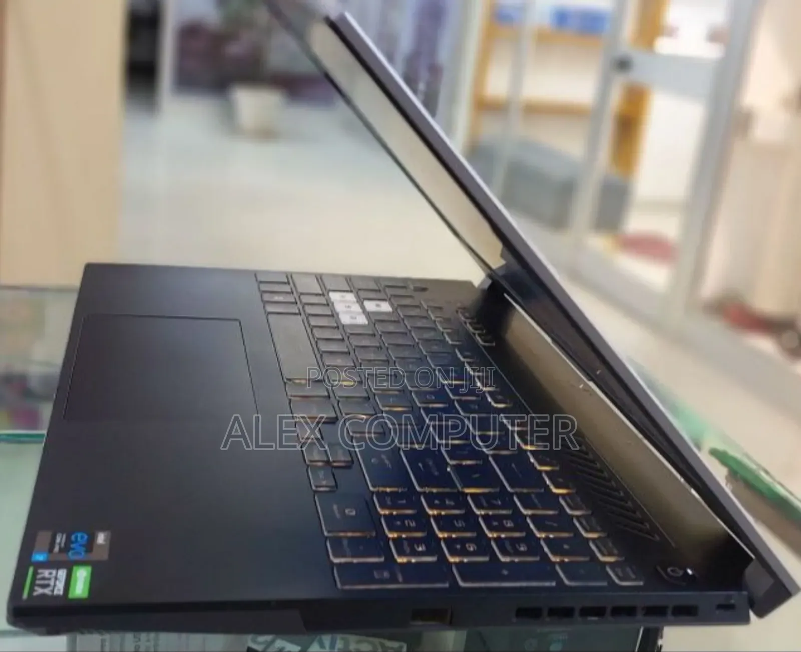 New Laptop Asus 16GB Intel Core i7 SSD 512GB
