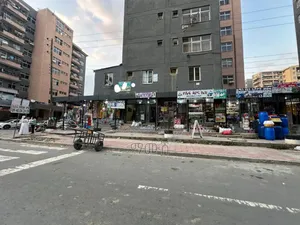 አስችኳ ብር ተፈልጎ የሚሸጥ 40/60 ሱቅ