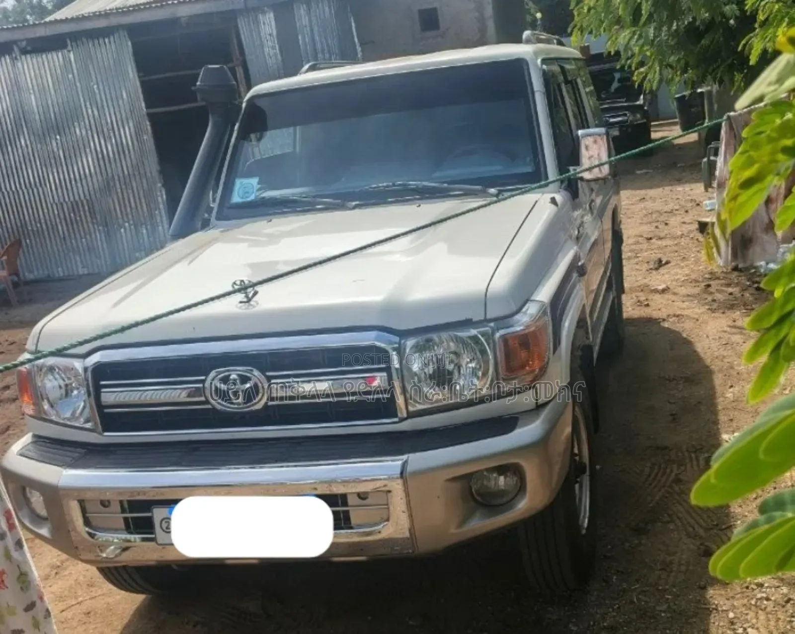 Toyota Land Cruiser 2014 Ivory