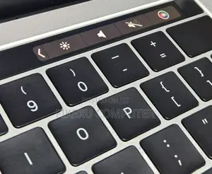 New Laptop Apple MacBook Pro 8GB Intel Core I5 SSD 128GB