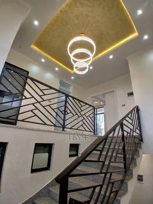 8bdrm House in ለሽያጭ የቀረበ G+3 ቤት , Bole for sale