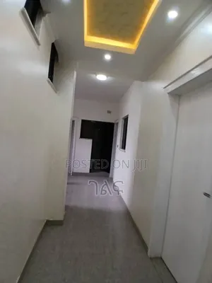 8bdrm House in ለሽያጭ የቀረበ G+3 ቤት , Bole for sale