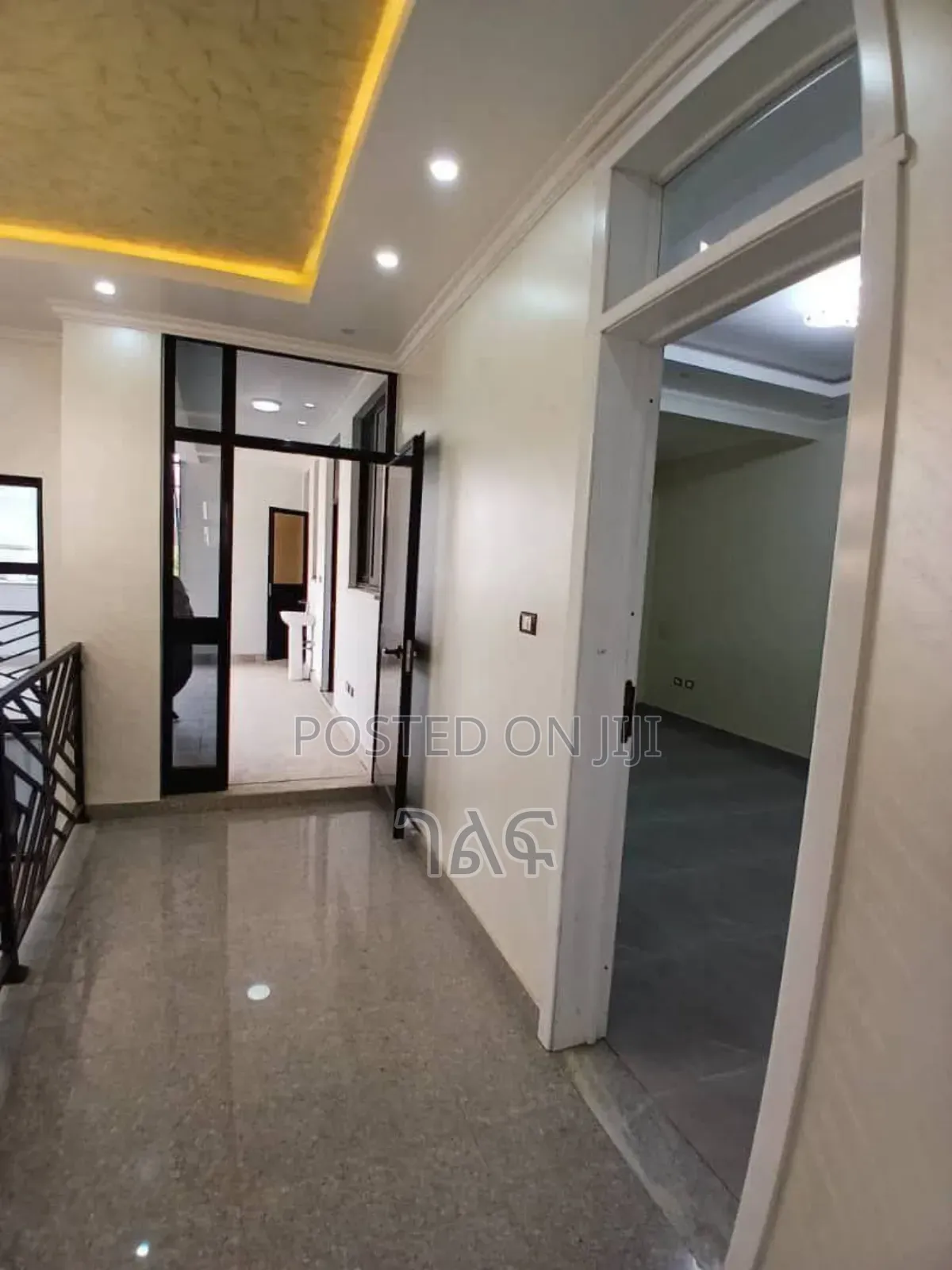 8bdrm House in ለሽያጭ የቀረበ G+3 ቤት , Bole for sale