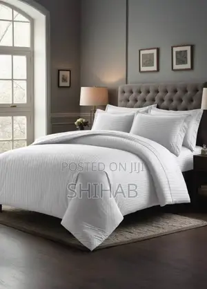 Queen Size Premium Striped Duvet Set 6-Piece