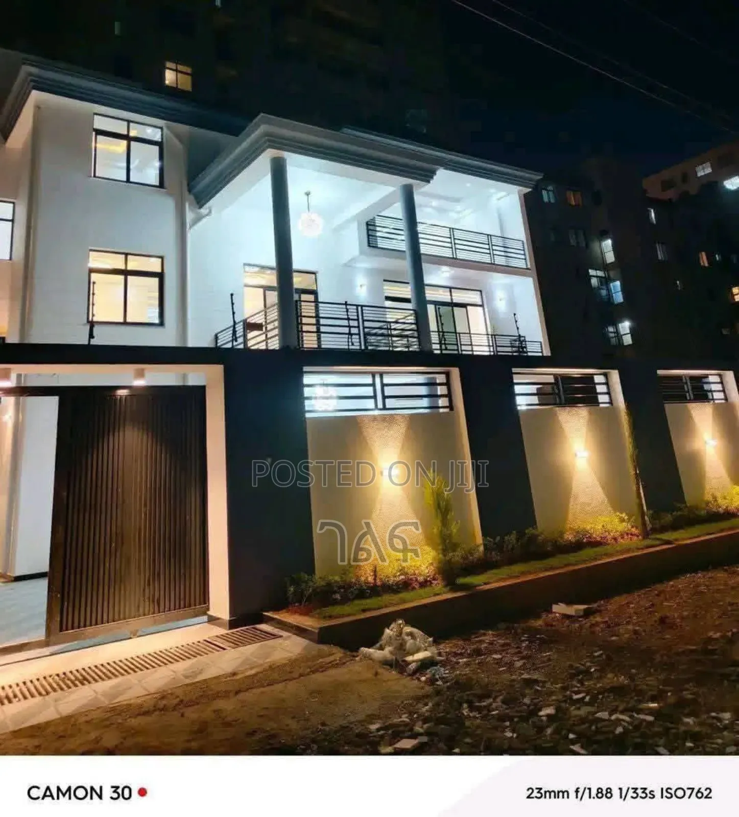 6bdrm House in Luxury Villa For, Bole for sale