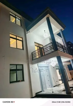 6bdrm House in Luxury Villa For, Bole for sale